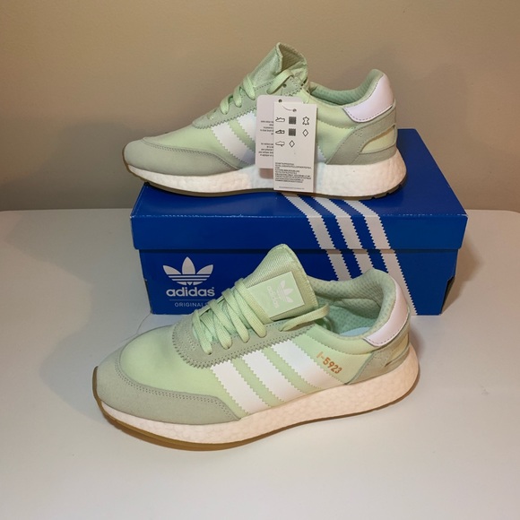 Arresteren Volgen Doornen adidas | Shoes | Adidas Iniki Runner Green | Poshmark